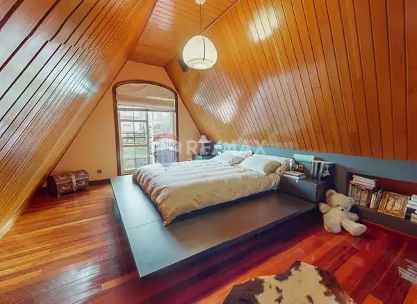 Habitación de Casa o chalet en venta en Vigo  con Calefacción, Jardín privado y Trastero