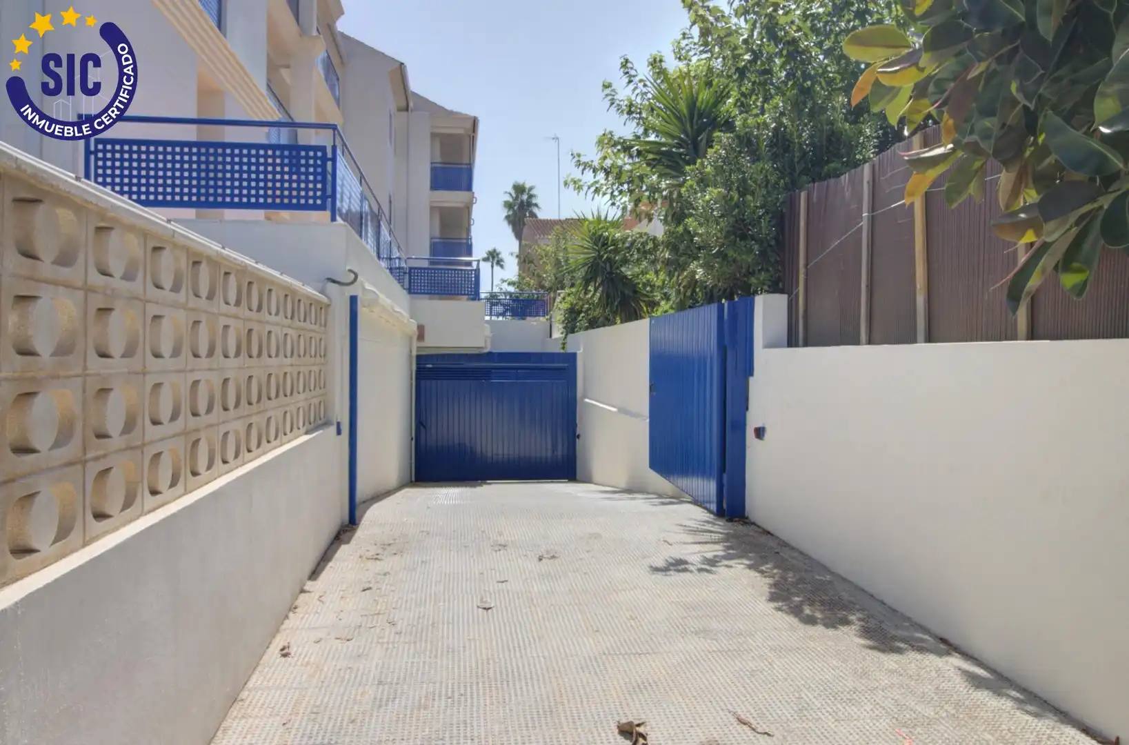 Parkplatz von Maisonette zum Verkauf in Nules mit Klimaanlage, Privatgarten und Terrasse