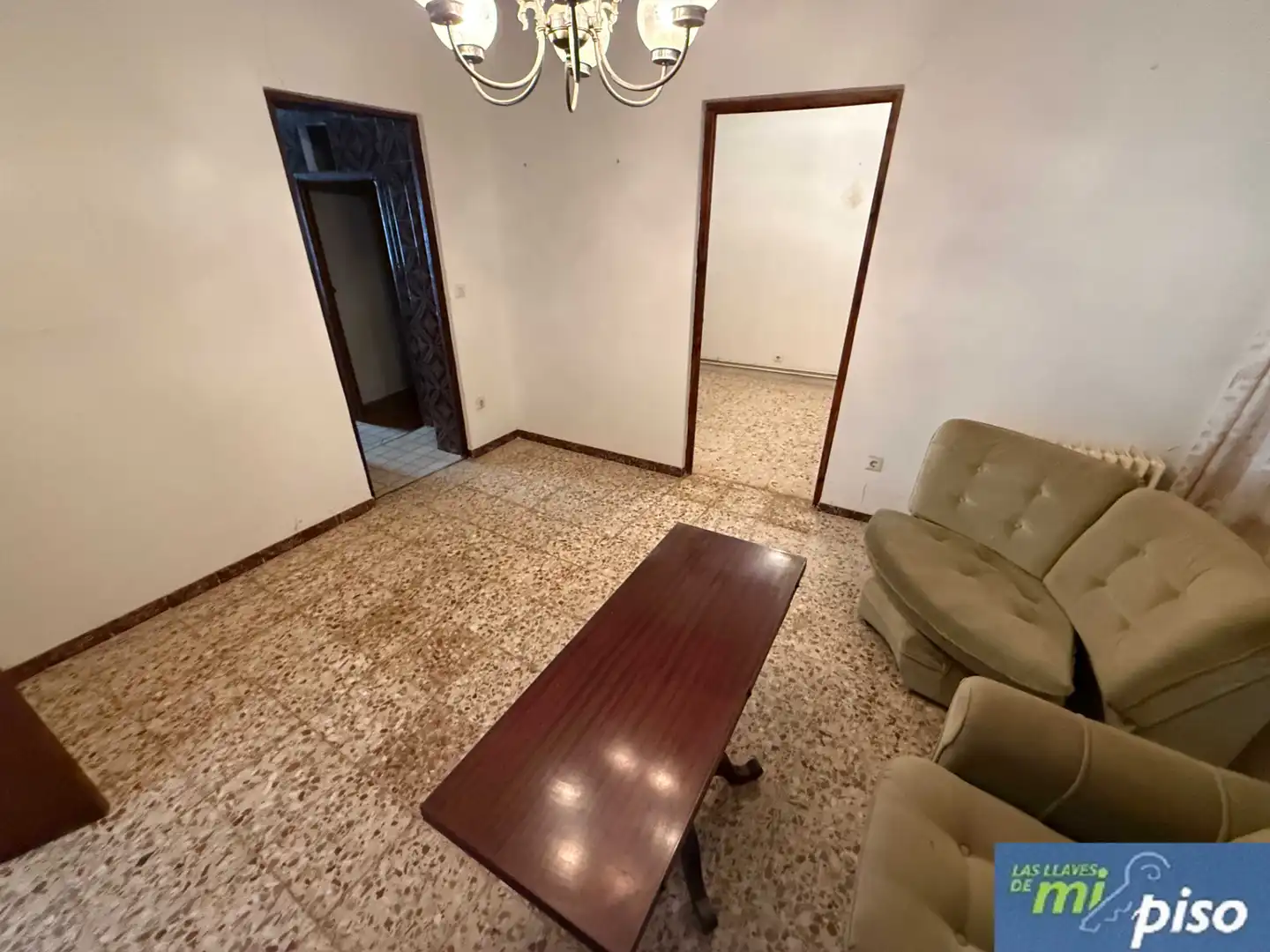 Sala de estar de Casa o chalet en venta en Aguilar de Campos con Calefacción, Jardín privado y Terraza