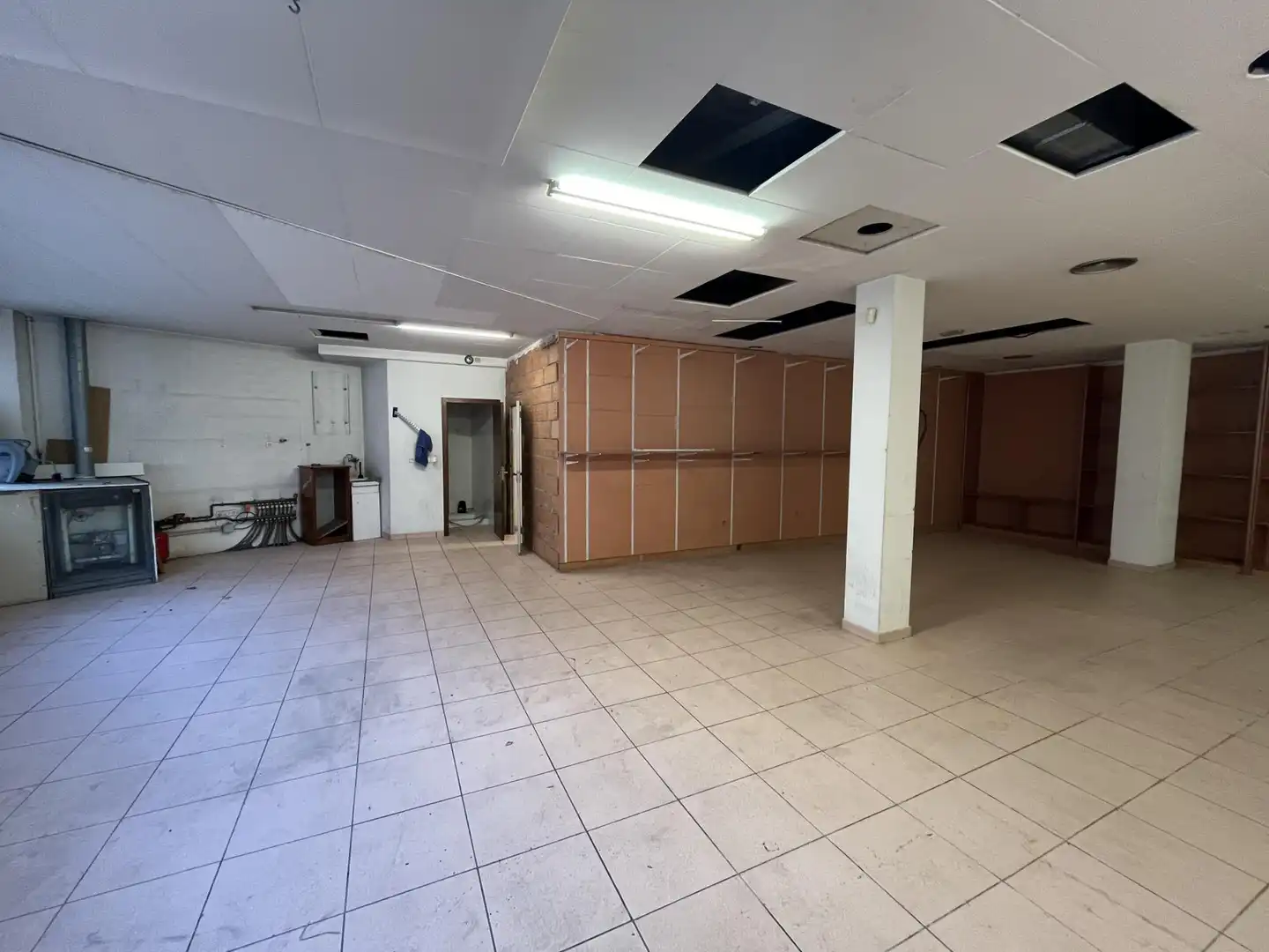 Commercial properties for sale in Manresa