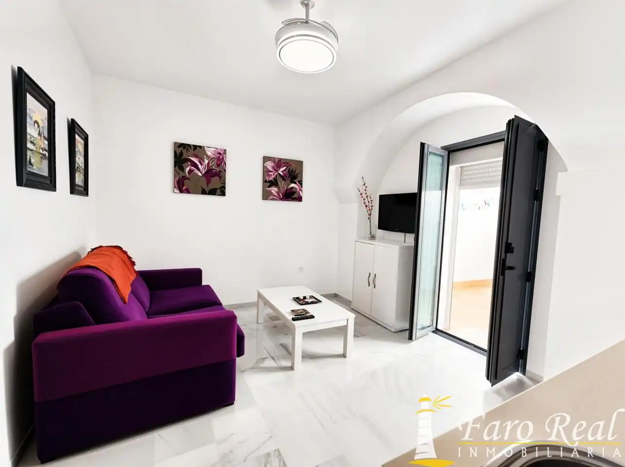 Living room of Study for rent in Sanlúcar de Barrameda  with Furnished