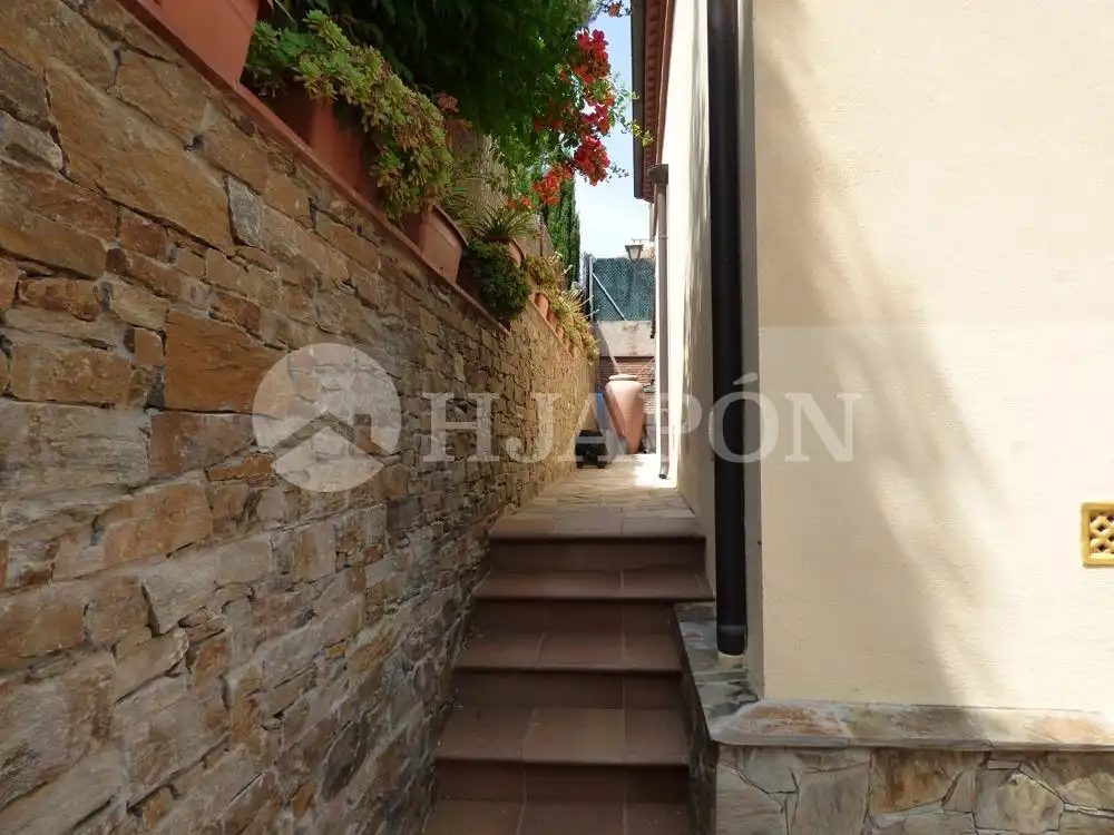 Terrassa de Casa o xalet en venda en Teià amb Calefacció, Jardí privat i Terrassa