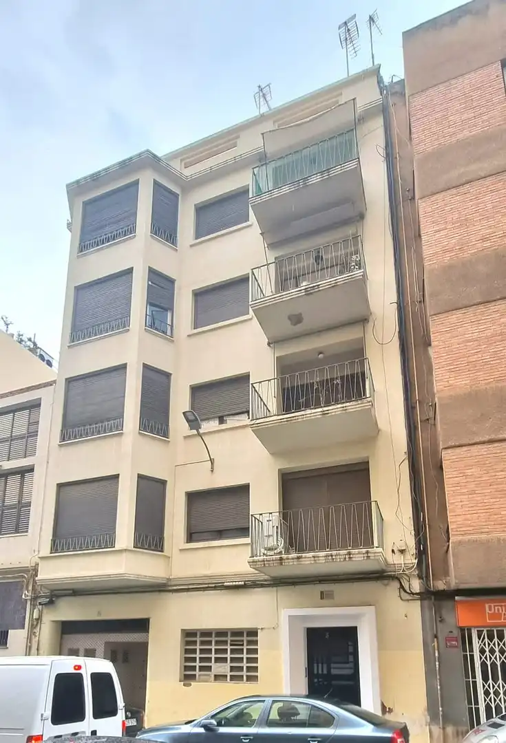 Vista exterior de Pis en venda en Castellón de la Plana / Castelló de la Plana amb Terrassa