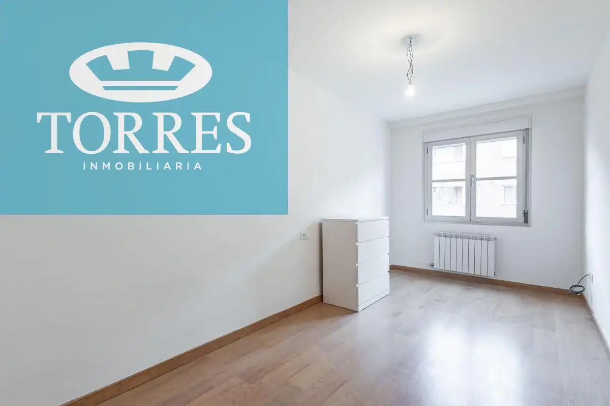 Bedroom of Flat for rent in Granada  with Air Conditioner and Heating