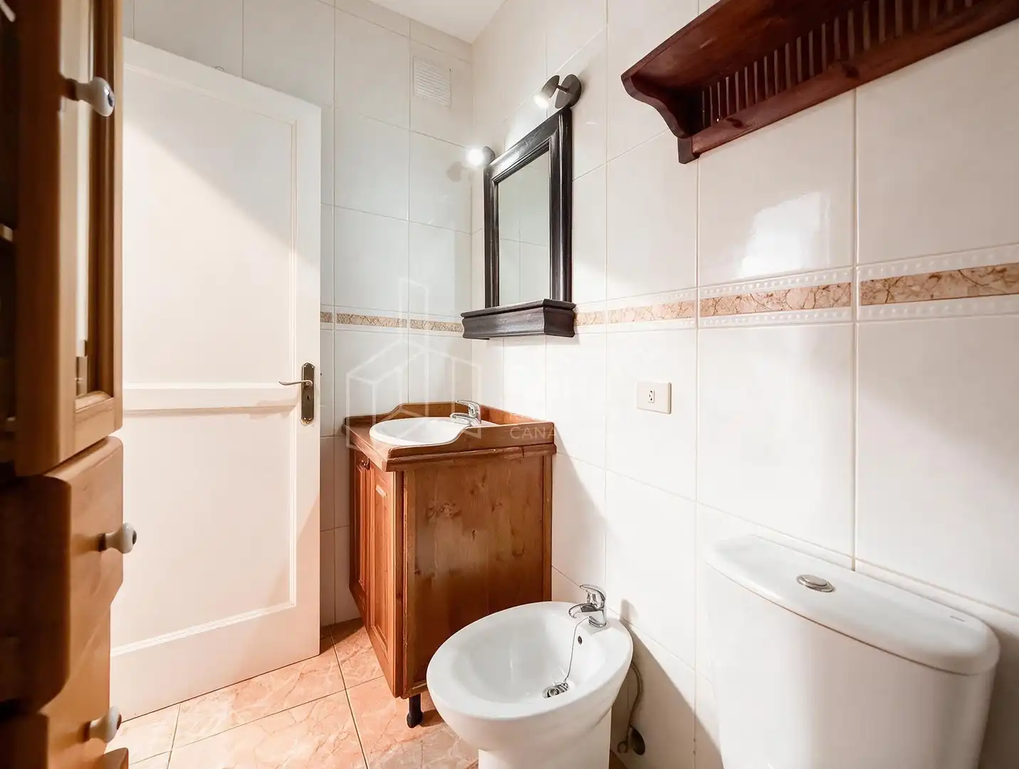 Bathroom of Flat for sale in La Oliva