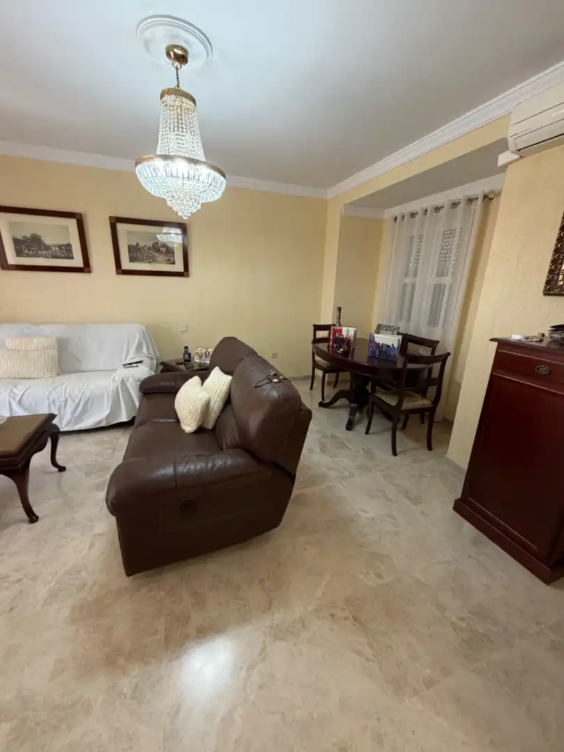 Sala d'estar de Casa adosada en venda en San Fernando amb Aire condicionat, Terrassa i Traster