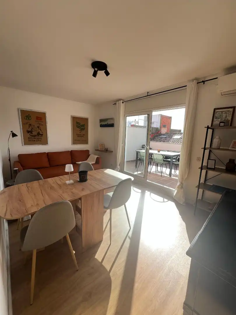 Dachboden zur Miete in Carrer Ramon y Cajal, El Pedró