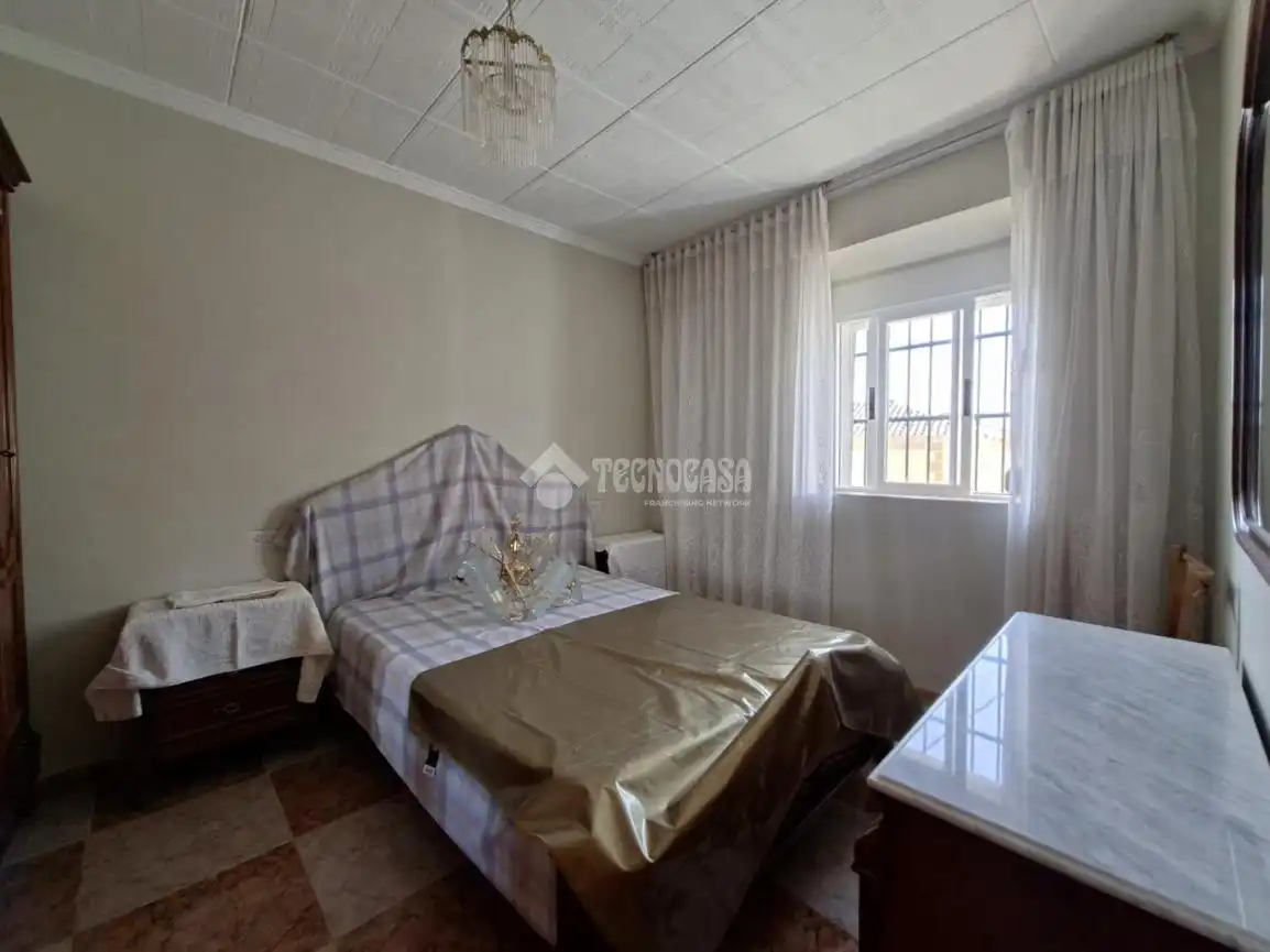 Bedroom of Detached homes for sale in Darro