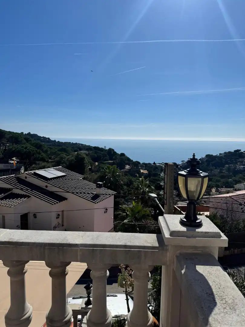 Chalet con piscina en venta en Canyelles