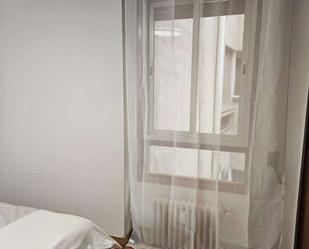 Bedroom of Flat to share in  Zaragoza Capital  with Air Conditioner and Terrace