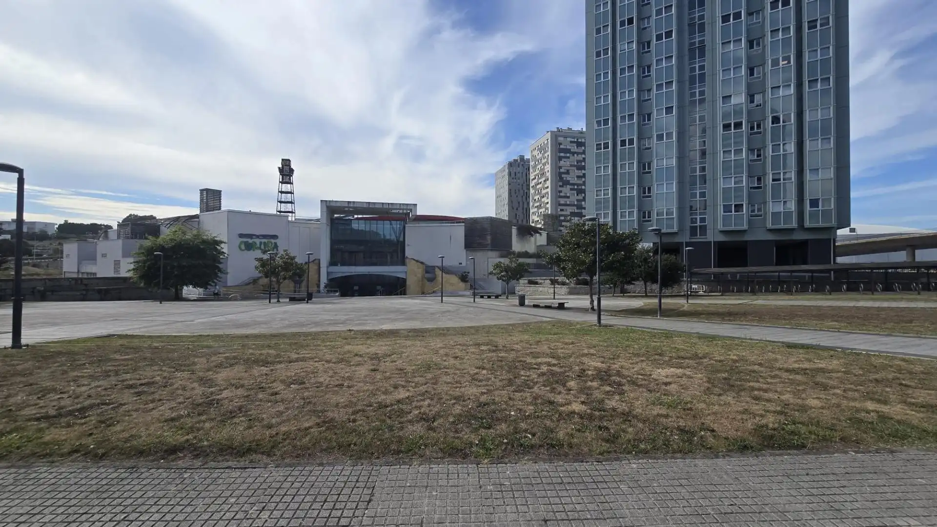 Vista exterior de Local en venda en A Coruña Capital 