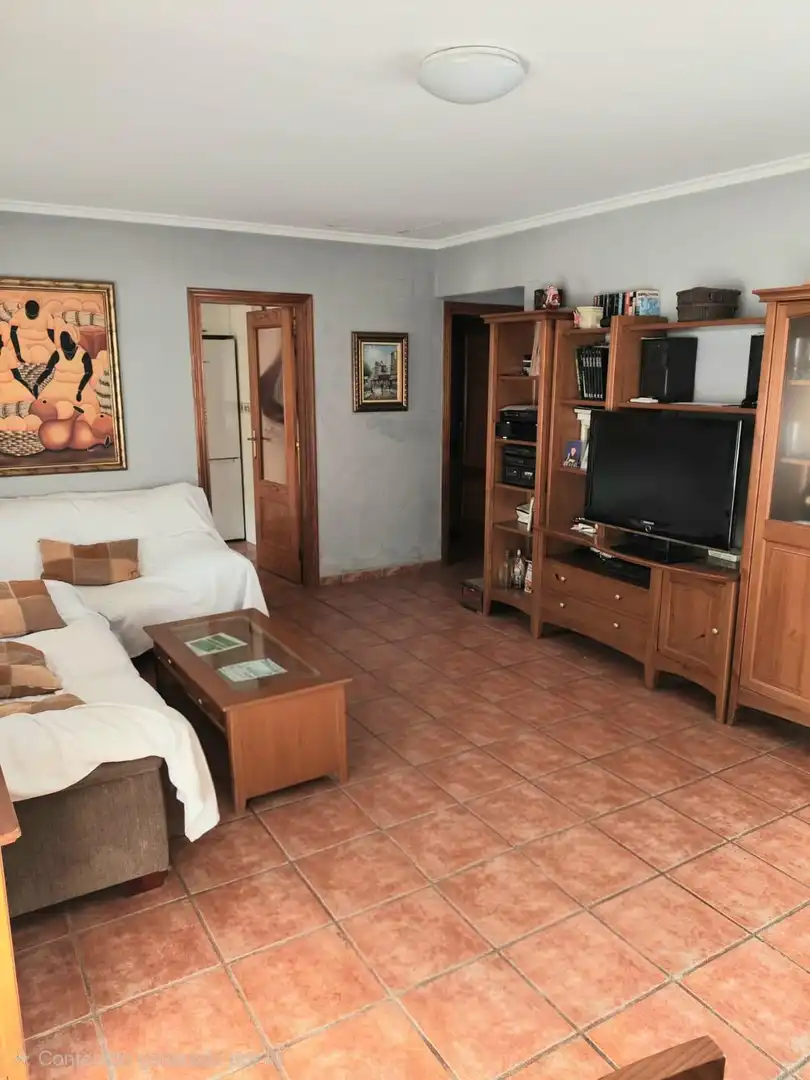 Casa aparellada amb jardí en venda a Las Marinas / Les Marines