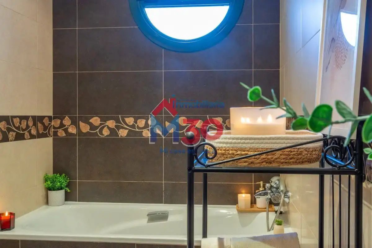 Baño de Piso en venta en Miranda de Ebro con Calefacción, Parquet y Terraza