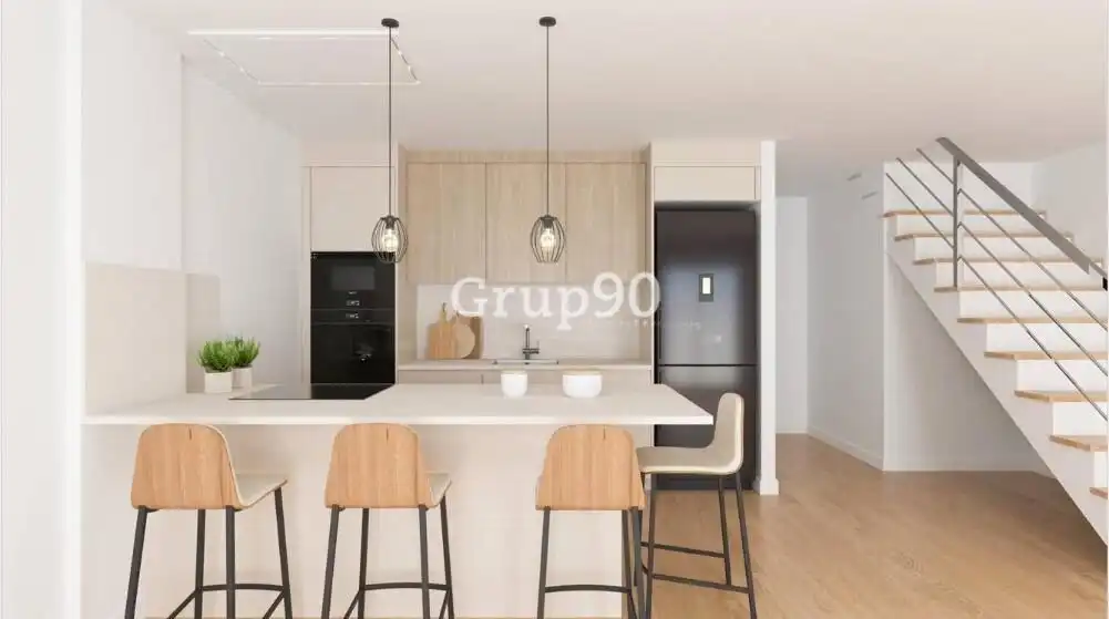 Casa a schiera con terrazza in vendita a Calle pla d'urgell, imagen 3