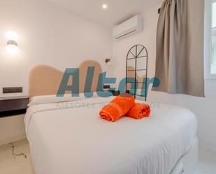 Bedroom of Flat for sale in  Madrid Capital  with Air Conditioner and Heating