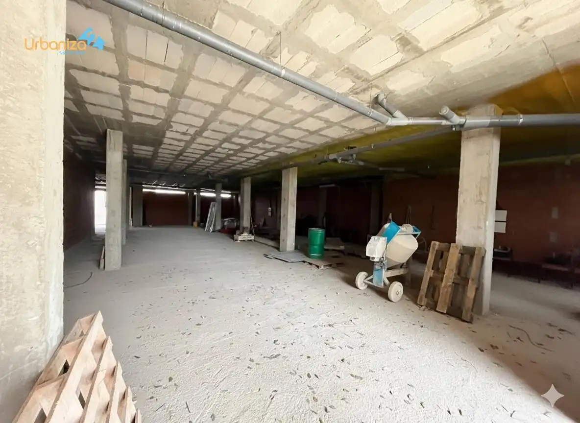 Local comercial en venda a Avenida Elvas, imagen 6