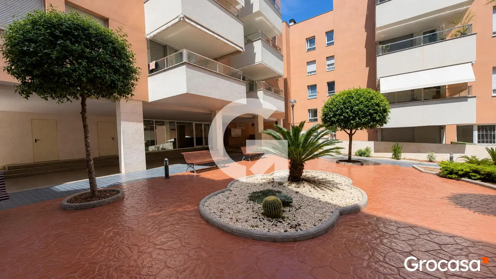 Parkplatz von Wohnung zum Verkauf in Lloret de Mar mit Klimaanlage, Terrasse und Gemeinschaftspool