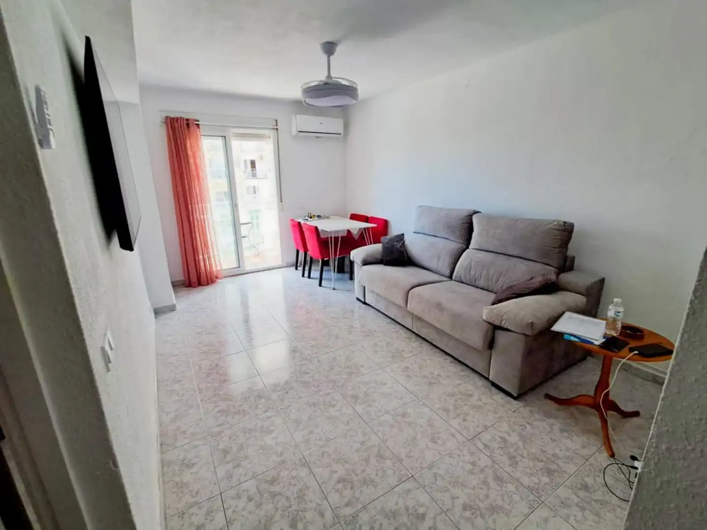 Wohnzimmer von Wohnungen zum Verkauf in Benalmádena mit Klimaanlage, Terrasse und Möbliert