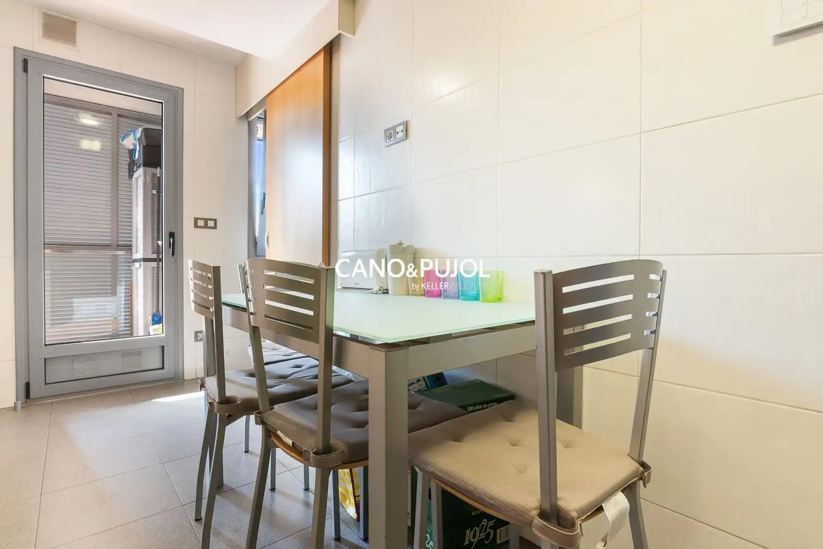 Dining room of Flat for sale in Sant Cugat del Vallès  with Heating, Terrace and Storage room