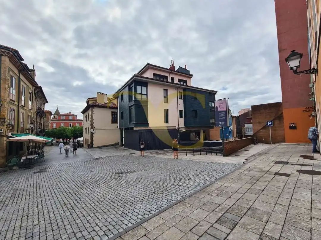 Vista exterior de Edificio en venta en Gijón 