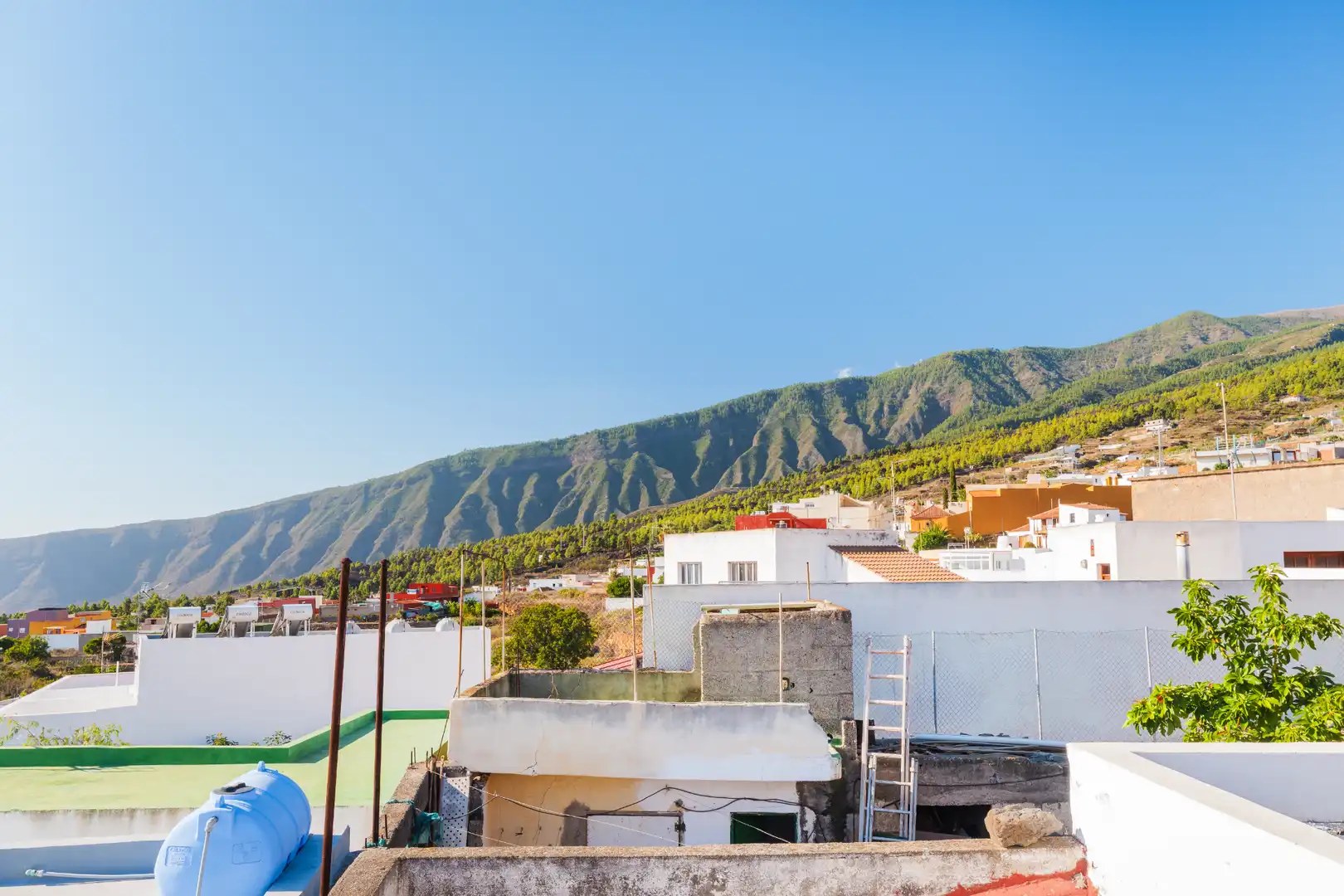 Vista exterior de Casa o chalet en venta en Arafo, Santa Cruz de Tenerife