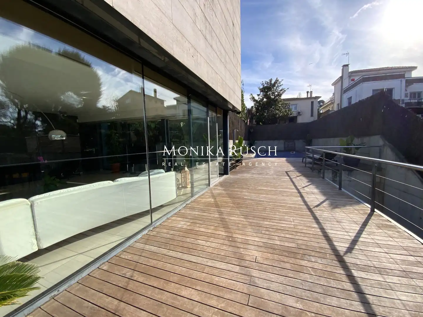 Terrassa de Casa o xalet en venda en Sant Cugat del Vallès amb Aire condicionat, Calefacció i Jardí privat
