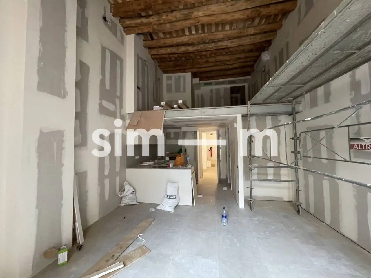 Flat for sale in Vic  with Air Conditioner, Heating and Private garden