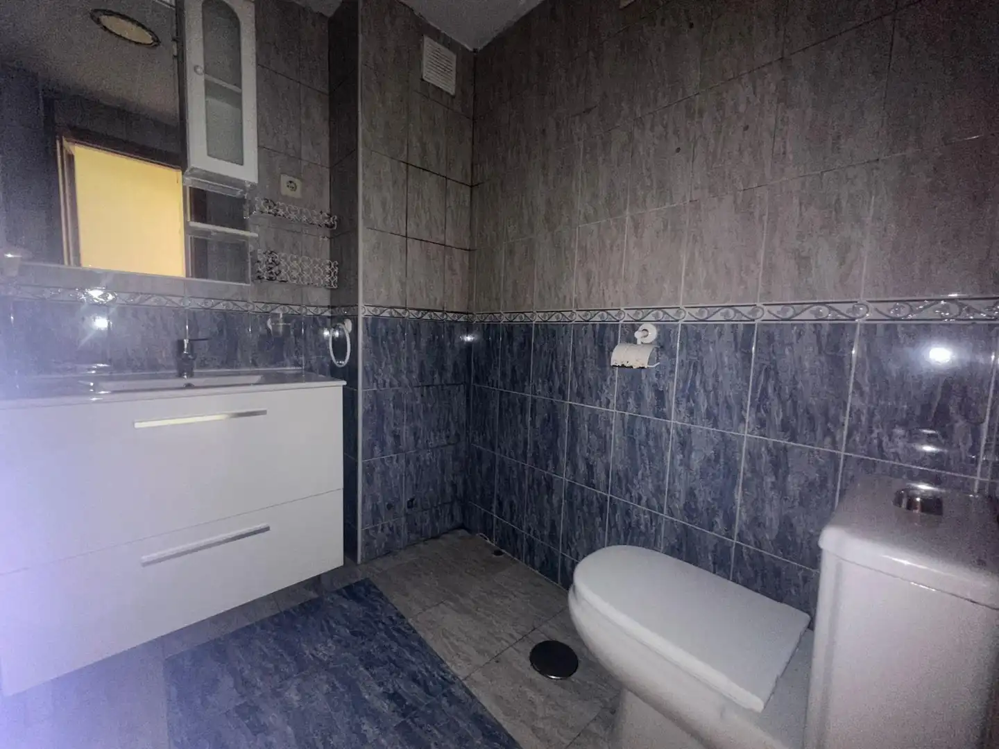 Baño de Piso en venta en Valdilecha con Balcón