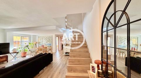 CHALET PAREADO EN VENTA EN LA ELIANA, imatge 3