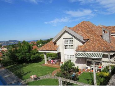 Villa à vendre à CJTO.RESID. OTERO PEDRAYO
