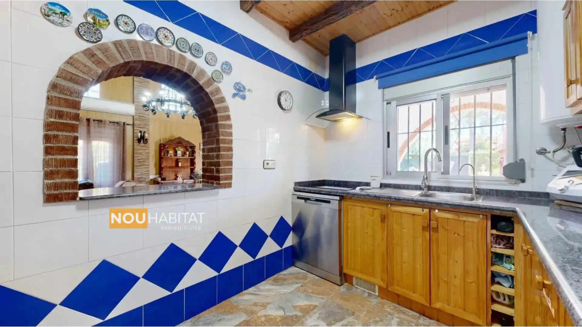 Villa mit Pool zum Verkauf in Montroi / Montroy, imagen 9