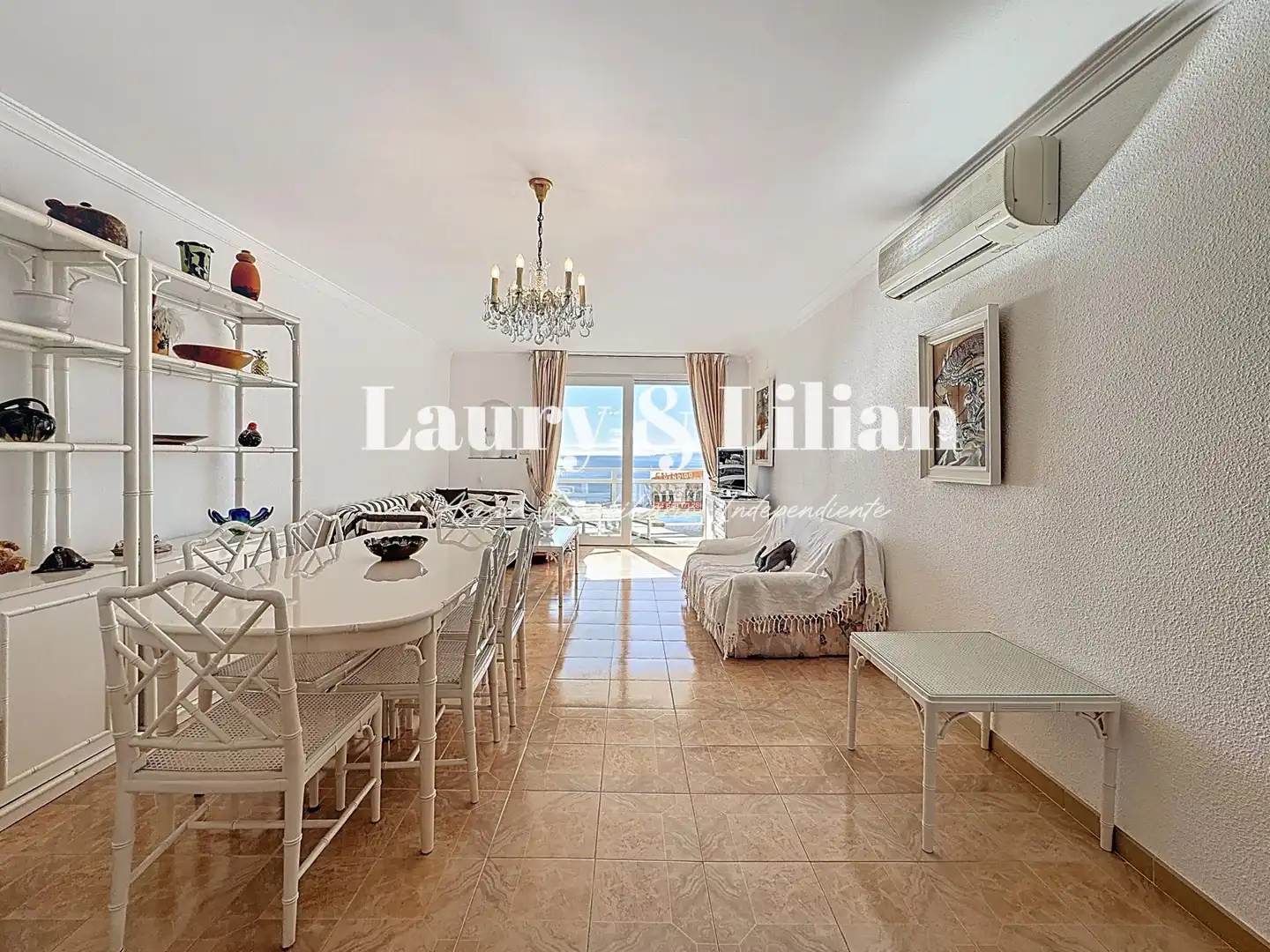 Mini appartamento con terrazza in vendita a Almadrava - Canyelles - Puig-Rom, imagen 4