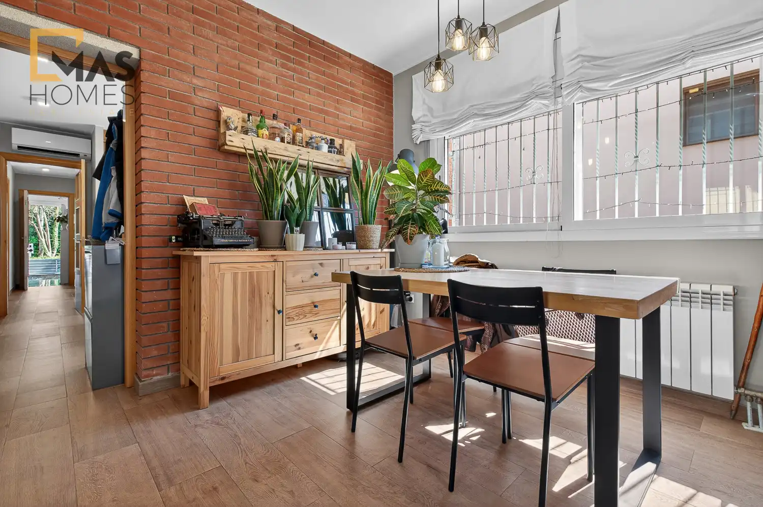 Dining room of Houses for sale in Sant Cugat del Vallès  with Air Conditioner, Heating and Storage room