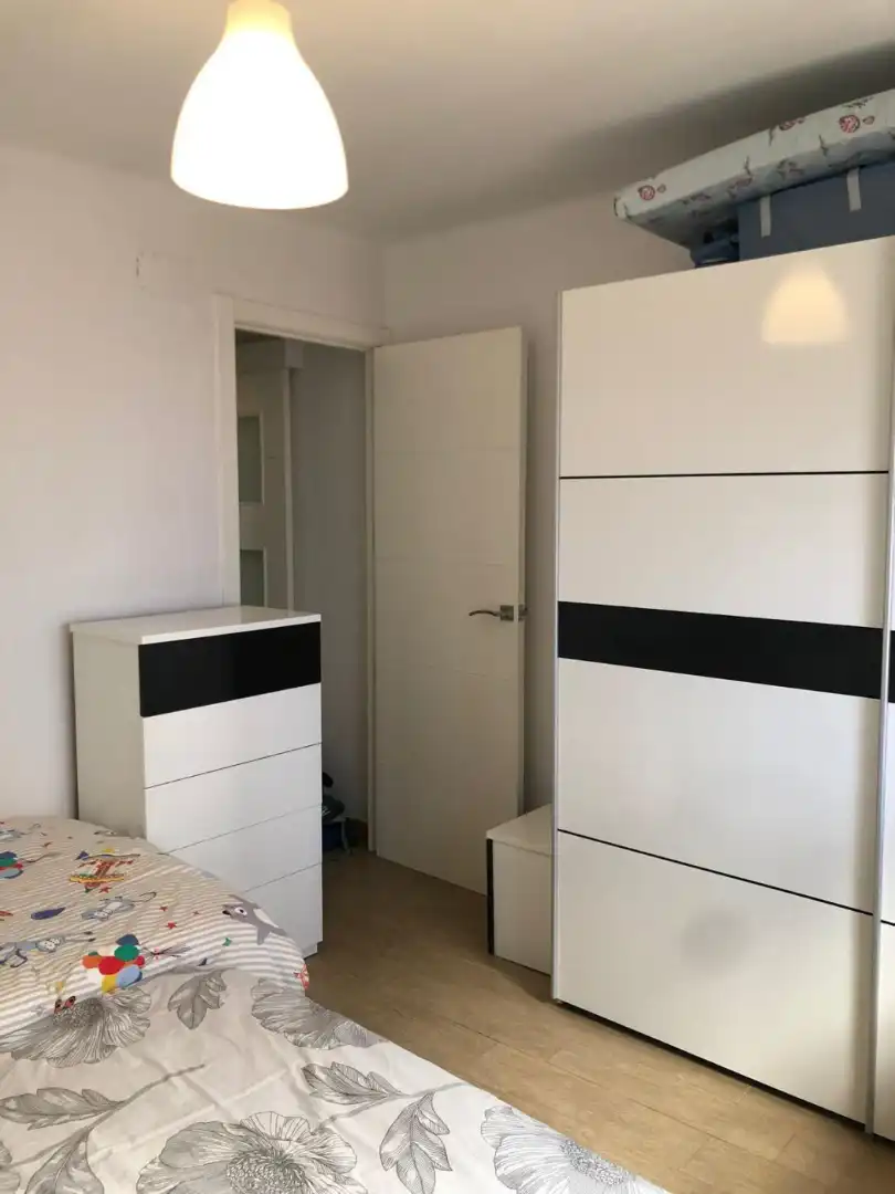 Habitación de Piso en venta en Fuengirola con Aire acondicionado y Balcón