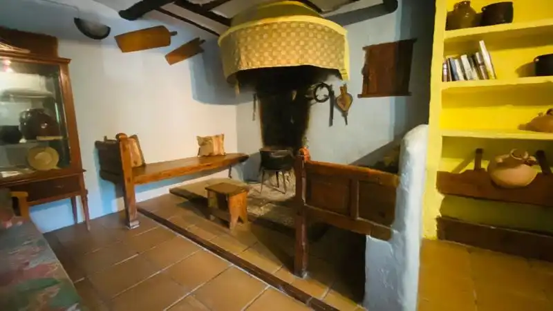 Finca rústica en venta en Villarluengo con Calefacción, Jardín privado y Terraza