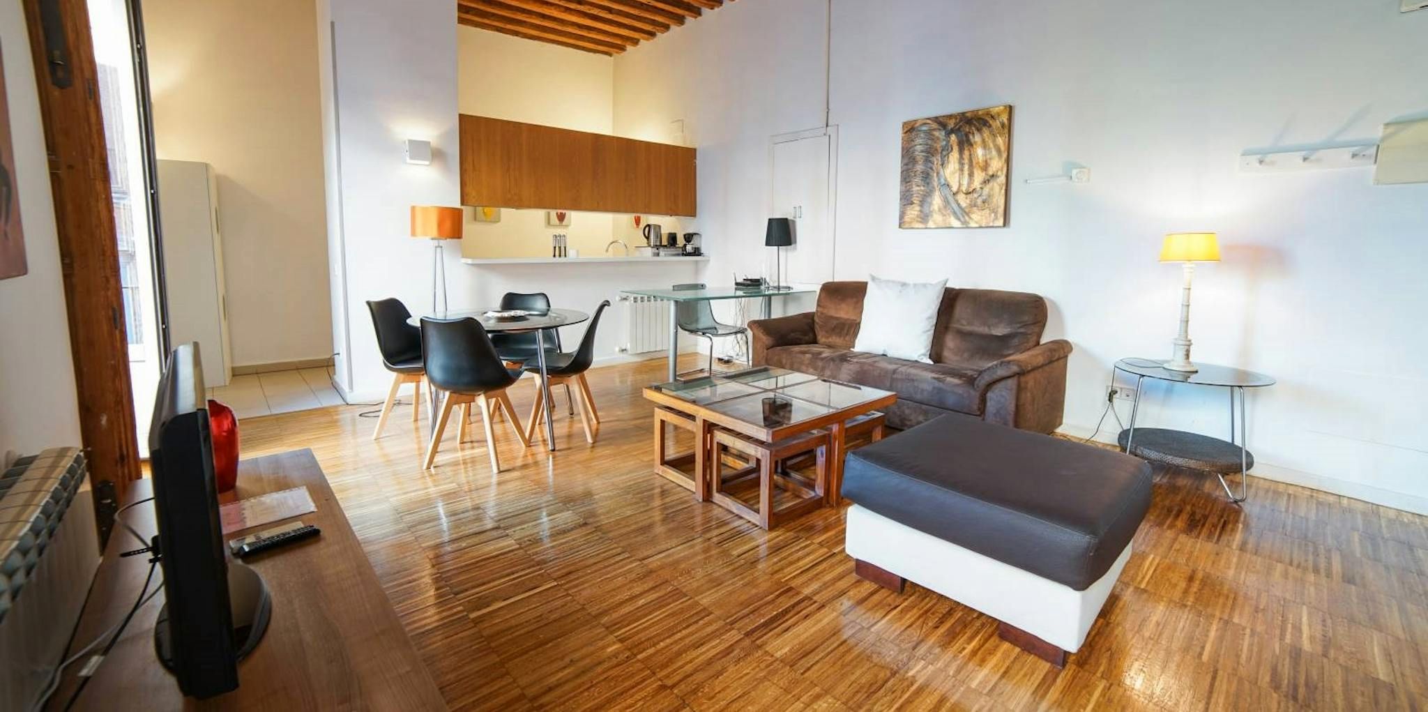 Sala d'estar de Pis de lloguer en  Madrid Capital amb Aire condicionat, Calefacció i Moblat