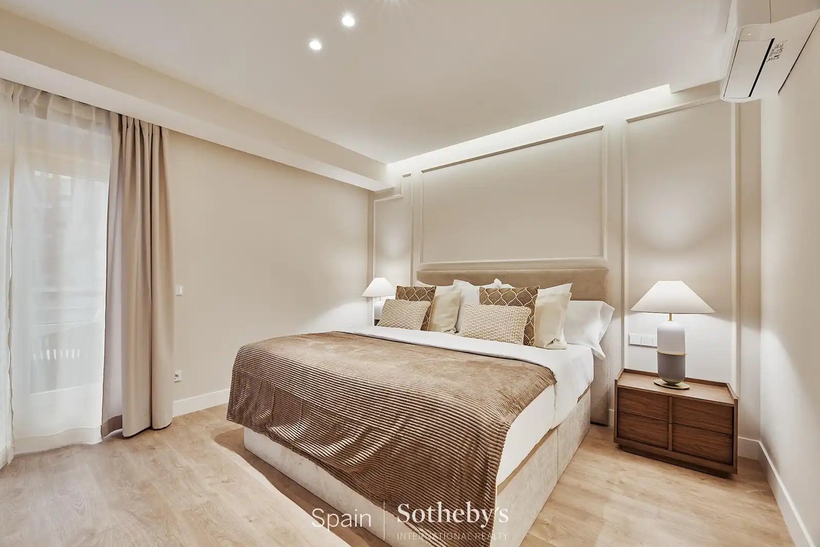Schlafzimmer von Wohnungen zum Verkauf in Madrid mit Klimaanlage und Heizung