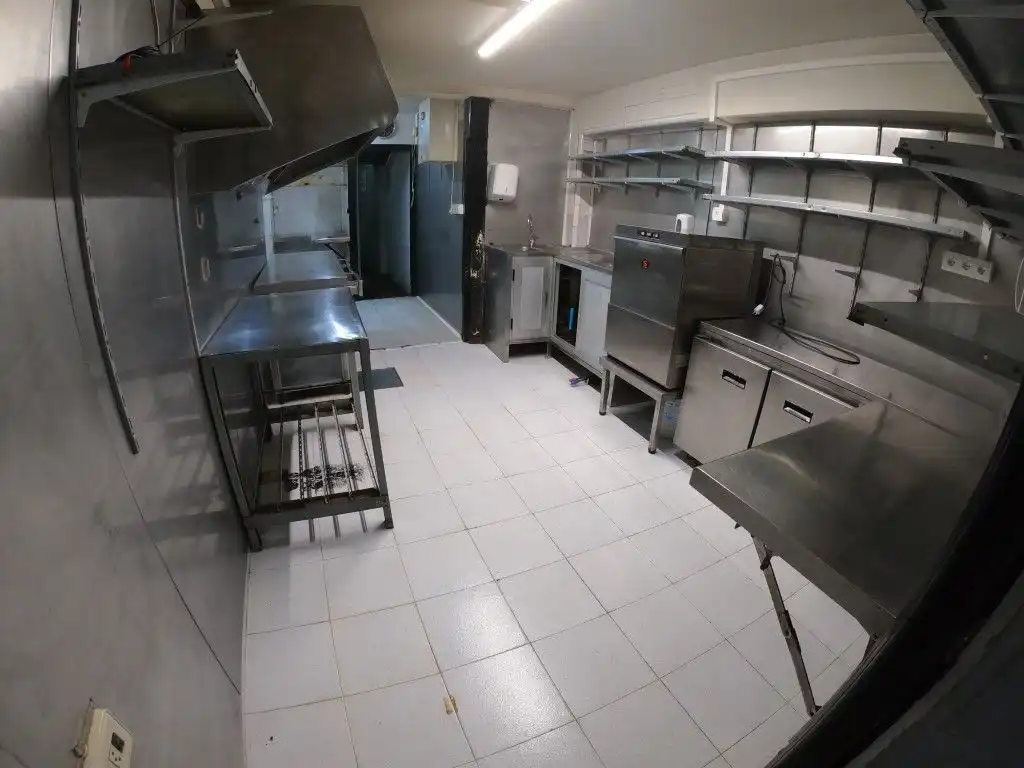 Cocina de Local en venta en Deba