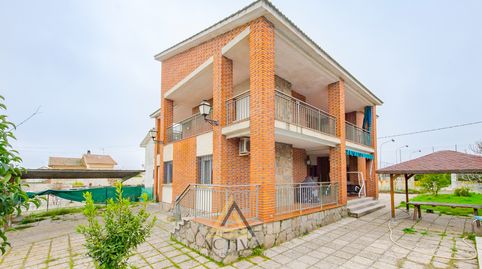 CHALET EN GRIÑON