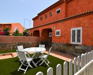 Jardí de Casa o xalet de lloguer en La Oliva amb Terrassa i Piscina