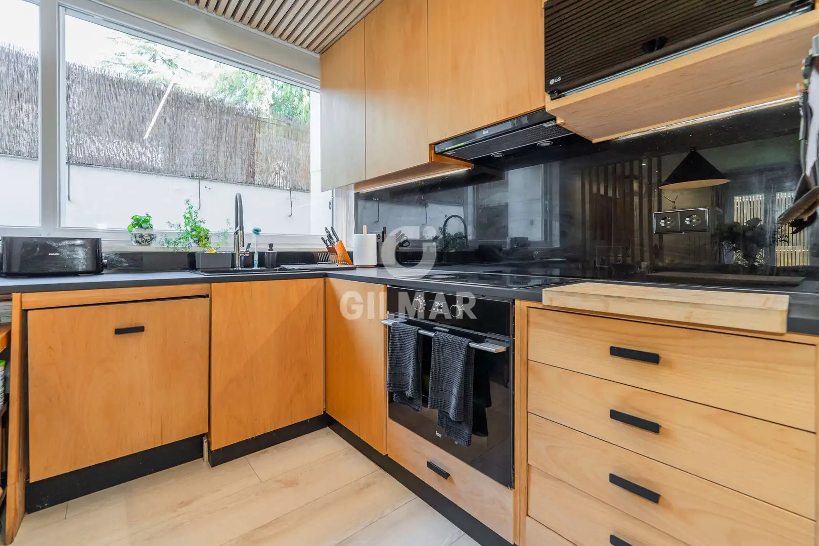 Kitchen of Flat for sale in Madrid  with Heating and Storage room