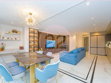 Villa mit Pool zum Verkauf in Avinguda de Gijon