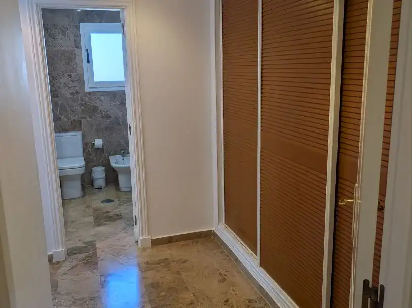 Bany de Pis de lloguer en San Pedro de Alcántara