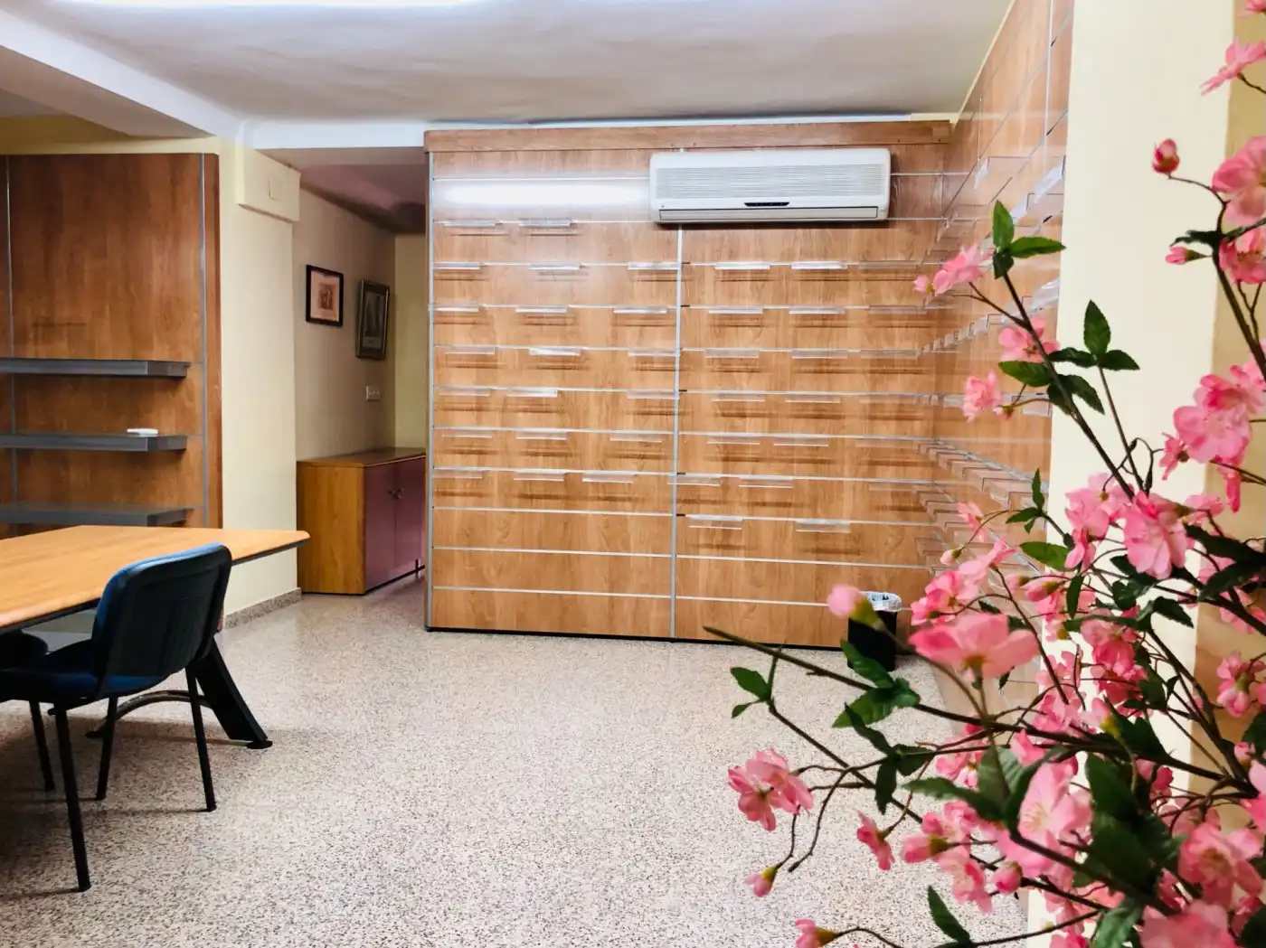 Büro zur Miete in Plaza Crevillente - Antiguos Juzgados - El Asilo