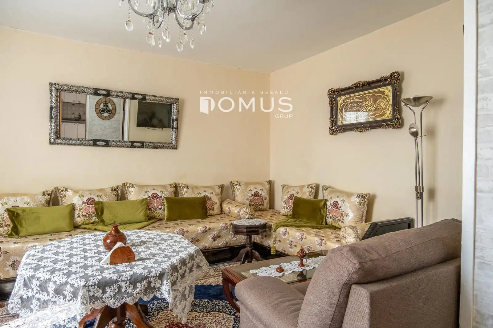 Wohnzimmer von Wohnung zum Verkauf in Besalú mit Heizung und Terrasse