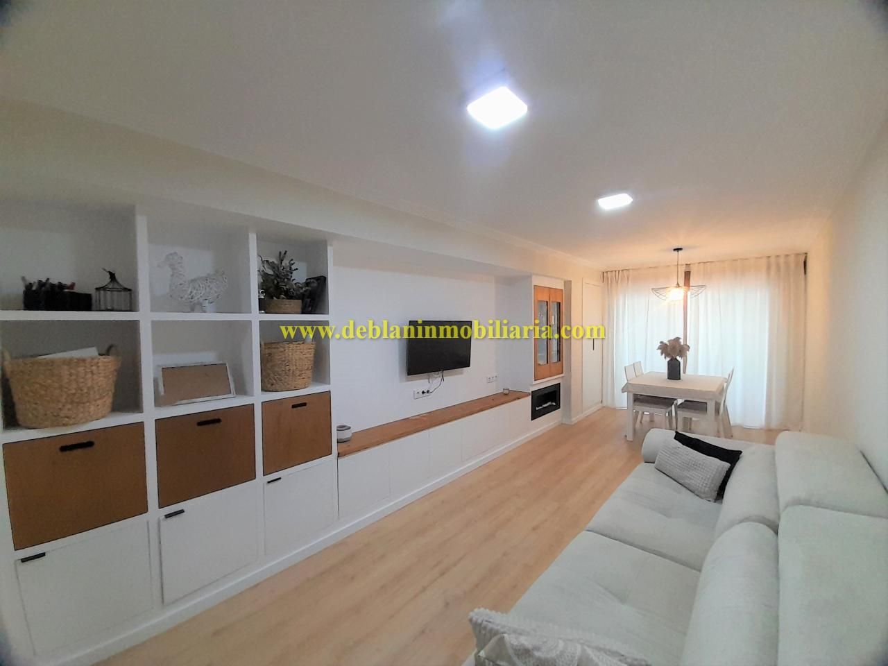 Living room of Flat for sale in Tui  with Heating, Furnished and Balcony