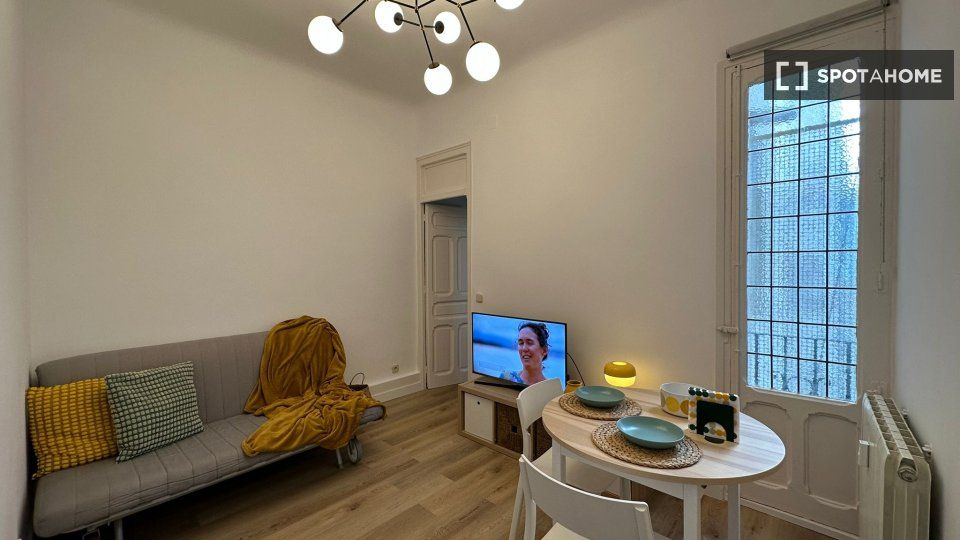 Piso de alquiler en Castellana