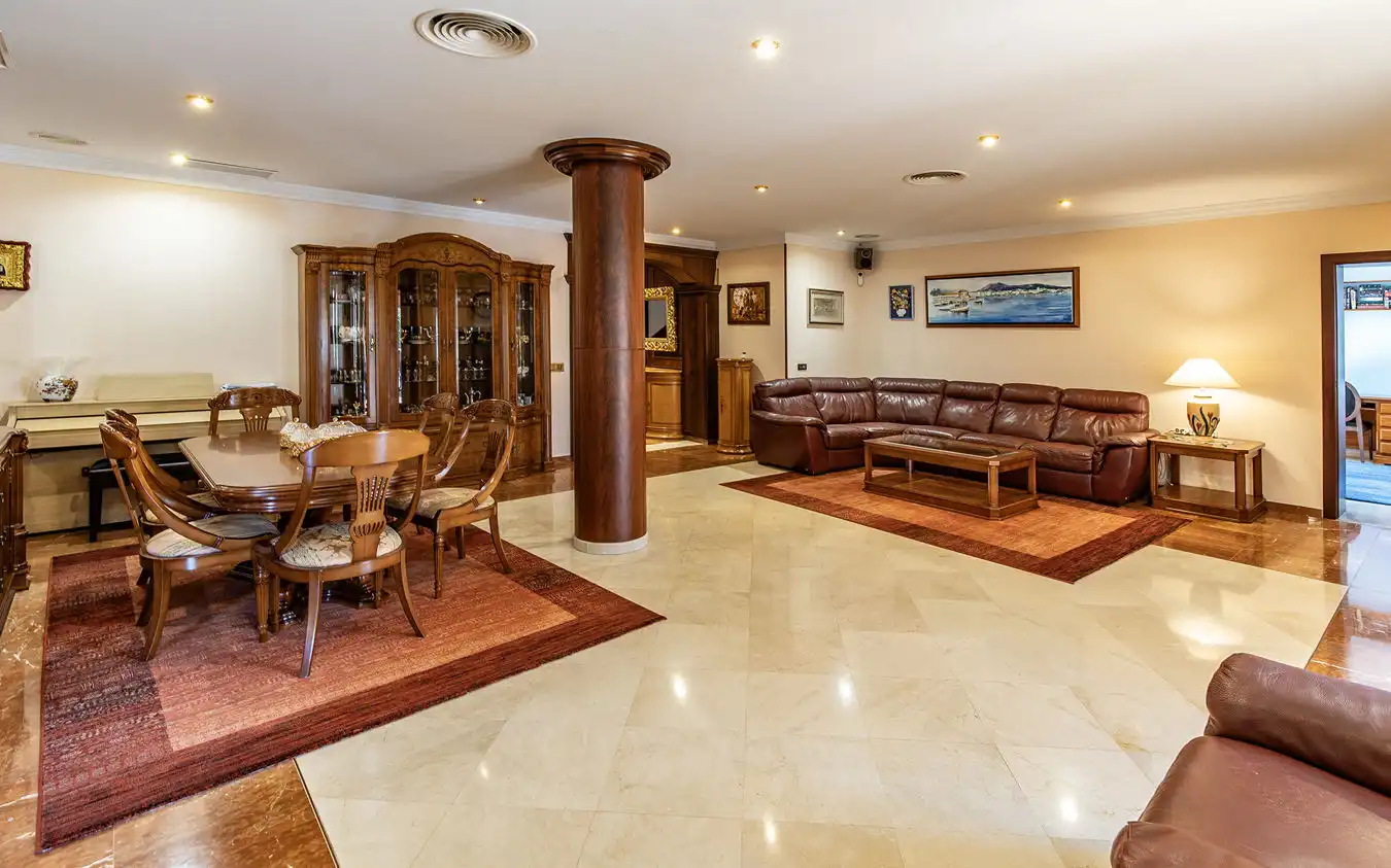 Country house zum Verkauf in El Toro