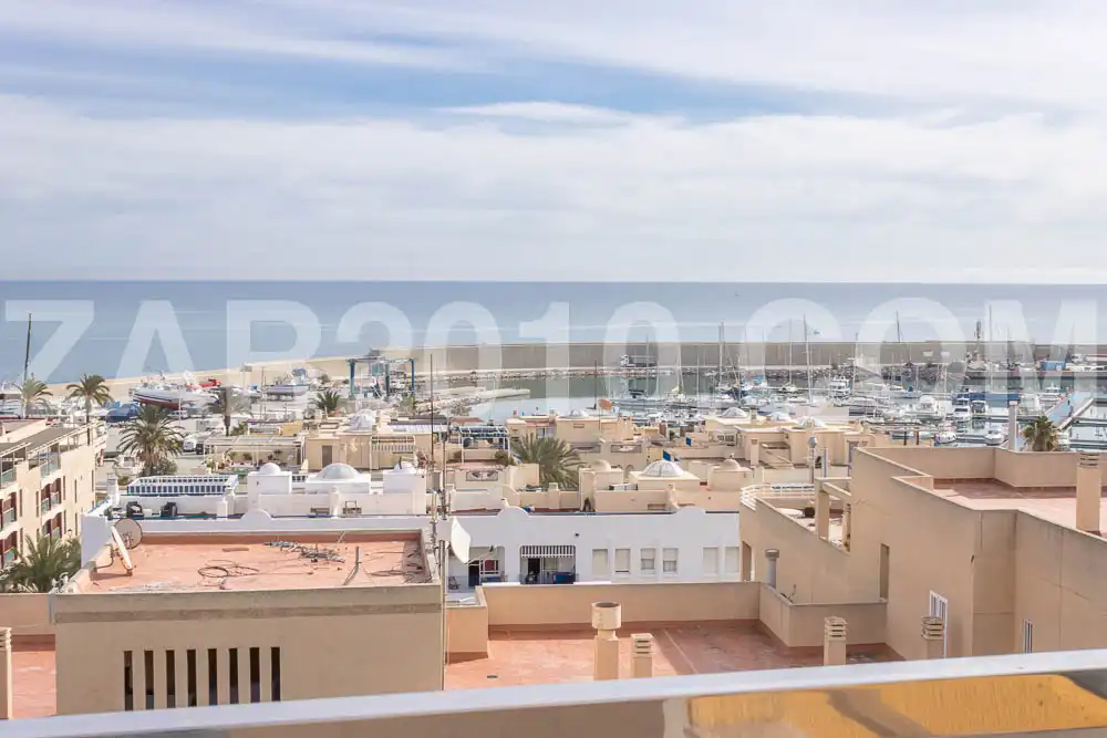 Vista exterior de Ático en venta en Garrucha con Aire acondicionado, Calefacción y Terraza