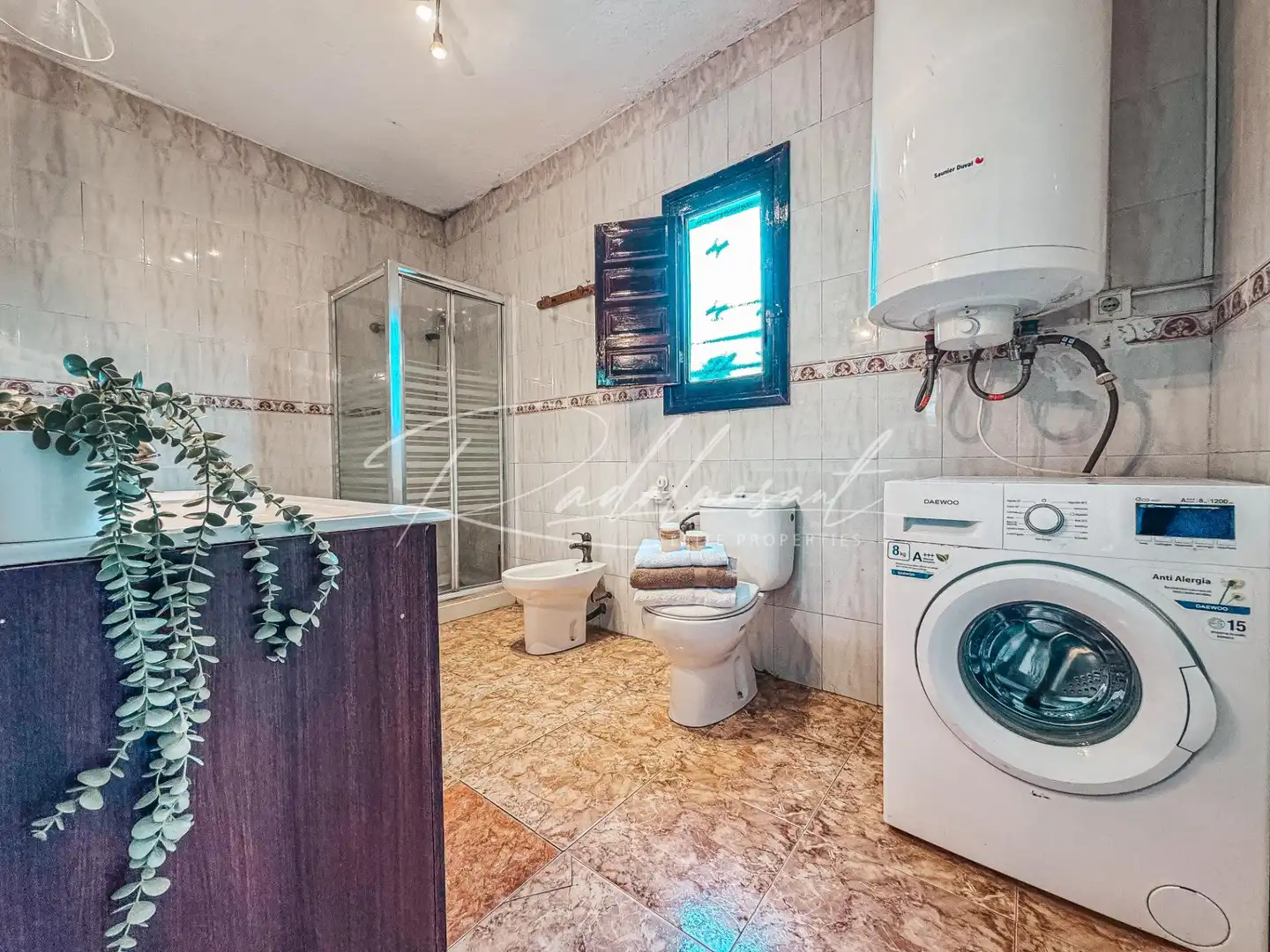 Bathroom of Houses for sale in Reus  with Air Conditioner, Swimming Pool and Furnished